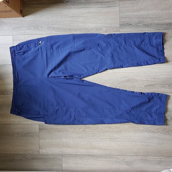 XL Vera Bradley Scrub Pants - Picture 1 of 6
